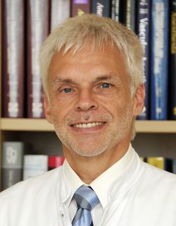 Prof. Dr. Dr. Thomas Hachenberg